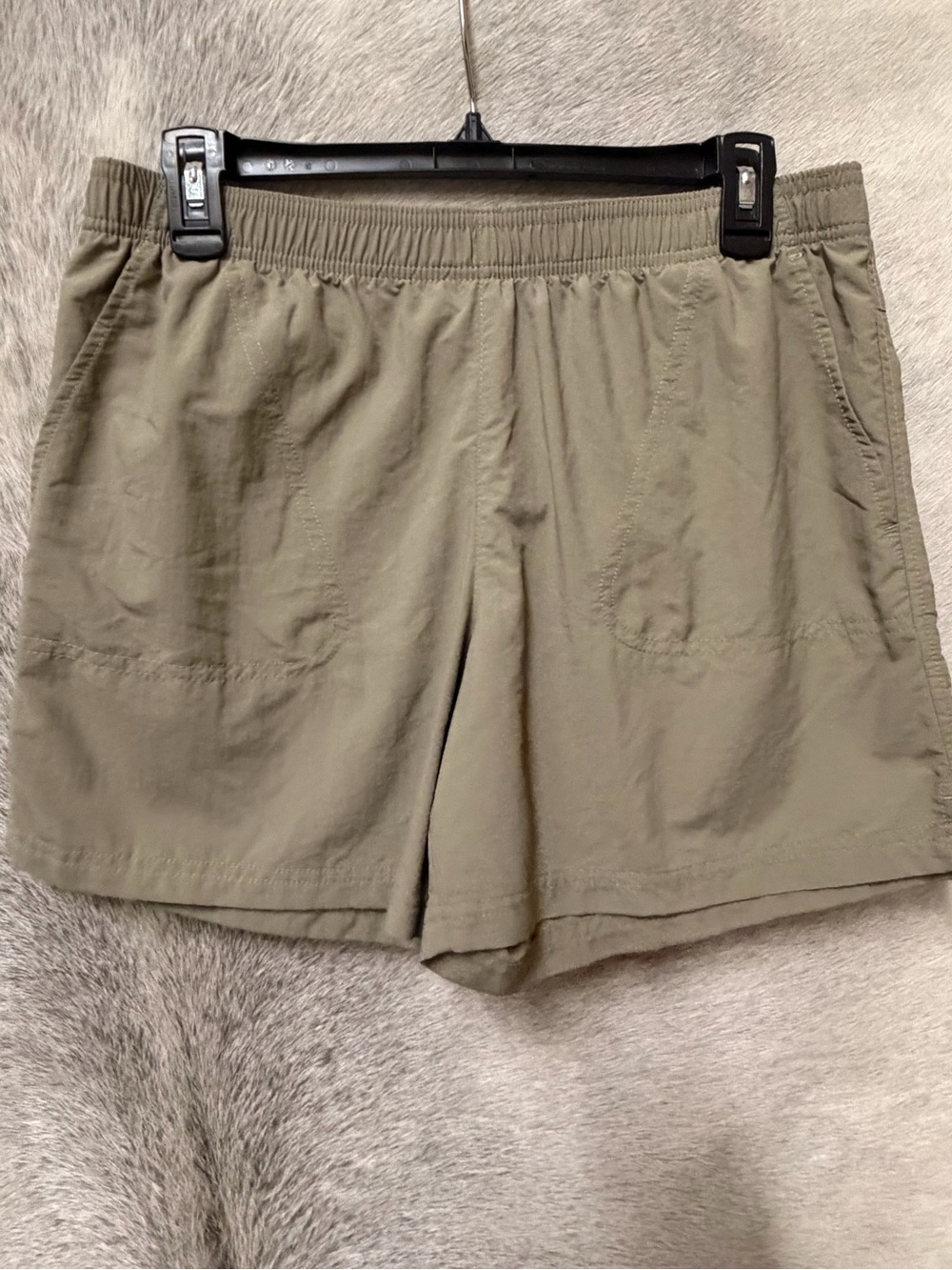 Columbia women’s, hiking, fishing, swimming outdoor shorts size M